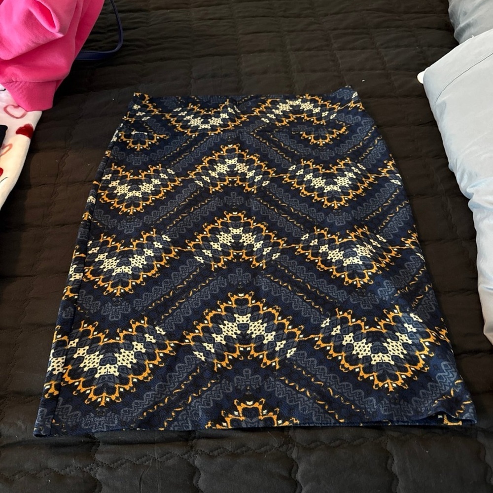 LuLaRoe Dark Blue and Gold Patterned Pencil Skirt